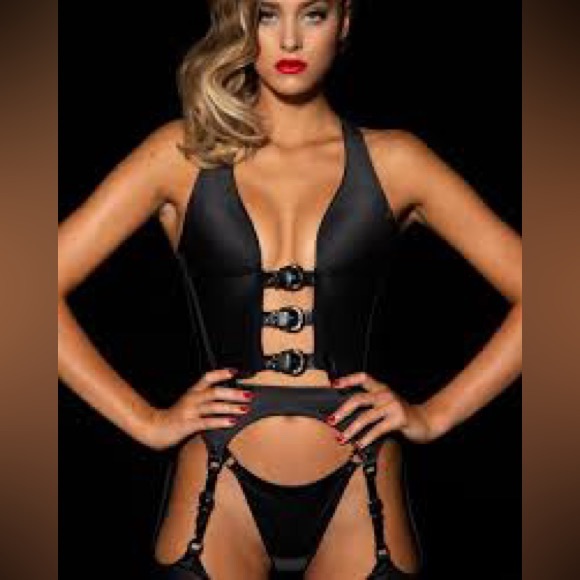 Honey Birdette Other - Honey Birdette- JOLENE 4 piece set